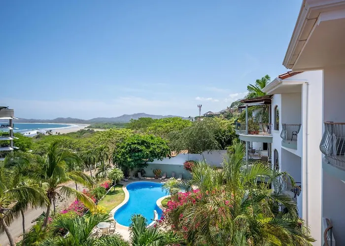 Walk To The Beach & Town! Tamarindo Condo Сasa de vacaciones Tamarindo
