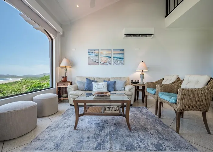 Walk To The Beach & Town! Tamarindo Condo *