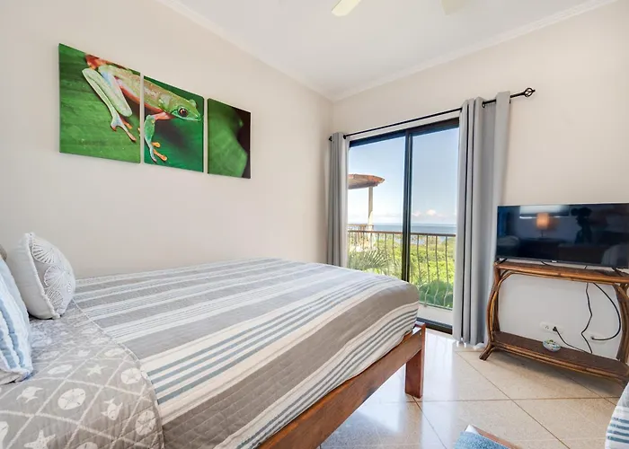 Сasa de vacaciones Walk To The Beach & Town! Tamarindo Condo Tamarindo
