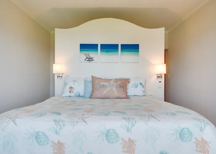 Walk To The Beach & Town! Tamarindo Condo Tamarindo
