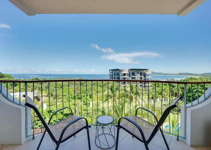 Walk To The Beach & Town! Tamarindo Condo Tamarindo