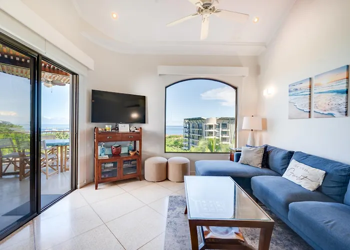 Walk To The Beach & Town! Tamarindo Condo Tamarindo